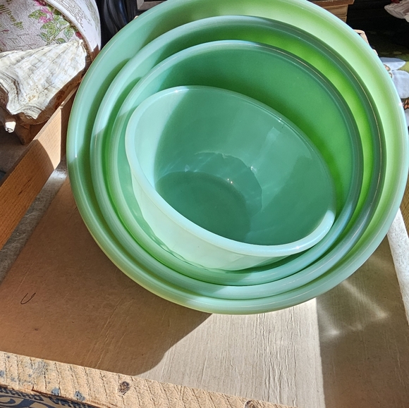 Fire King Jadeite Bowl Set - Picture 3 of 7